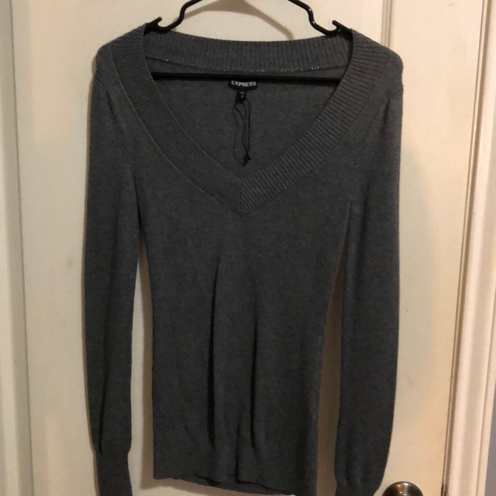 grey express sweater size S